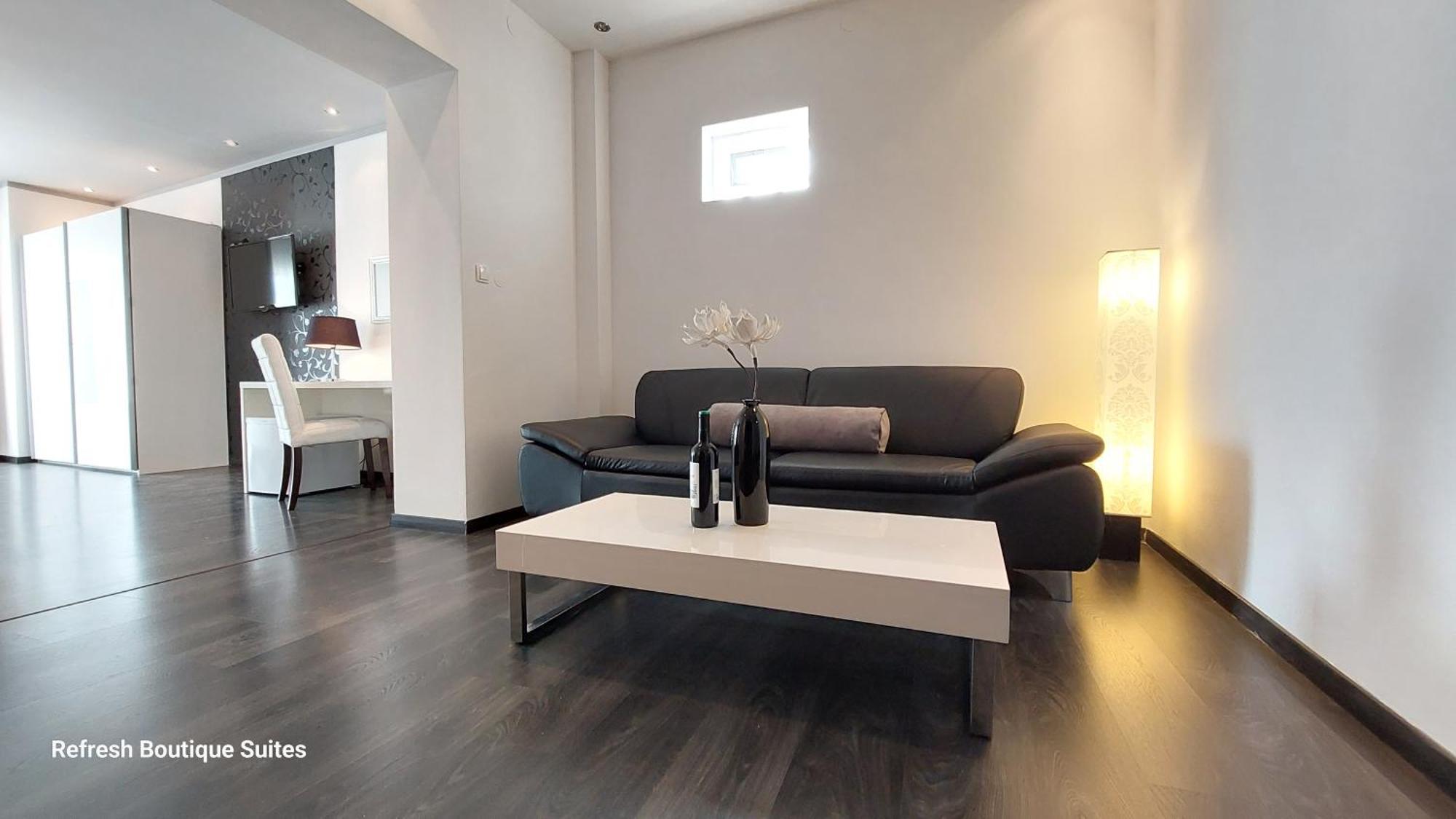 Refresh Boutique Suites - Central Point فوديس الغرفة الصورة